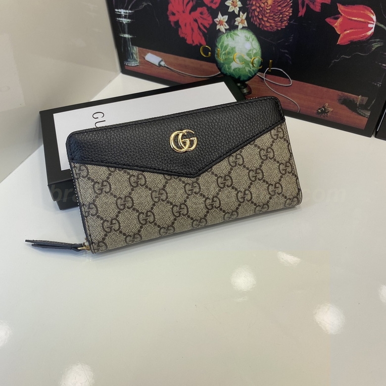 Gucci Wallets 68